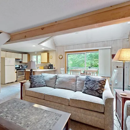 Valley View: Forest Edge 189